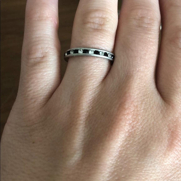 Four Rings! - Picture 4 of 8